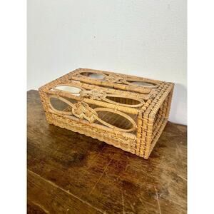 Vintage Rattan Tissue Box Cover | 70's Woven Tissue Box Holder | Bathroom Decor